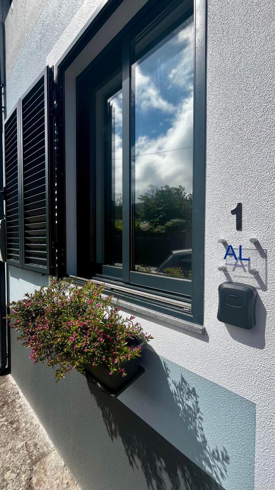 Anastacio Tiny House Apartment Porto Moniz Exterior foto